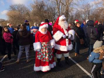 CP Holiday Train thrills crowd in Chatham. Nov. 30, 2017. (Photo by Paul Pedro)
