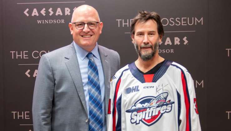 (Photo of Keanu Reeves and Mayor Drew Dilkens courtesy of the Windsor Spitfires)