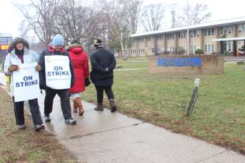 OSSTF strike at Chatham-Kent Secondary School on December 4, 2019 (Photo by Allanah Wills)