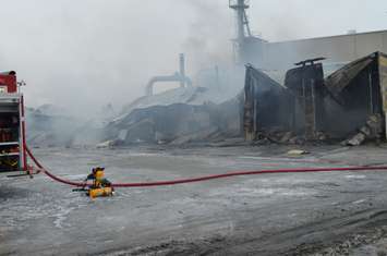 Front of building gutted by fire (blackburnnews.com photo)