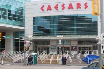 Striking Caesars Windsor employees picket outside the deserted Glengarry Ave entrance on April 6, 2018. Photo by Mark Brown/Blackburn News.