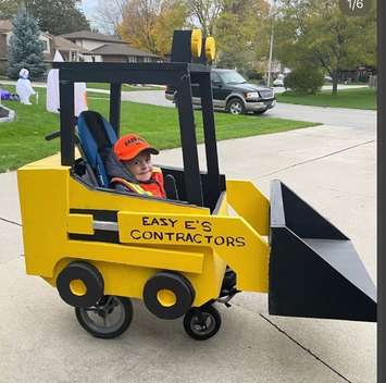 Easton Oetting in his skid steer Halloween costume. October 2021. (Photo by DJ Oetting)