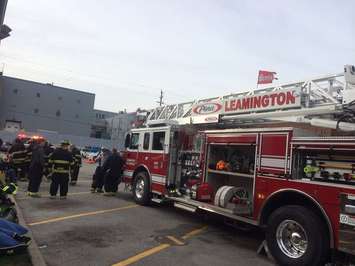 Crews respond to a fire at the Wendy's in Leamington, November 18, 2015. (Photo by Ricardo Veneza)