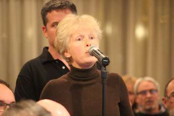 Residents ask questions regarding plans for a new regional hospital at a townhall meeting at Windsor's Waterfront Hotel put on by the Downtown Windsor BIA on November 11, 2015. (Photo by Ricardo Veneza)