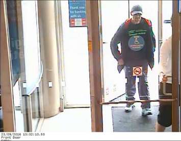 Windsor police release photo of suspect in bank robbery, September 23, 2016.