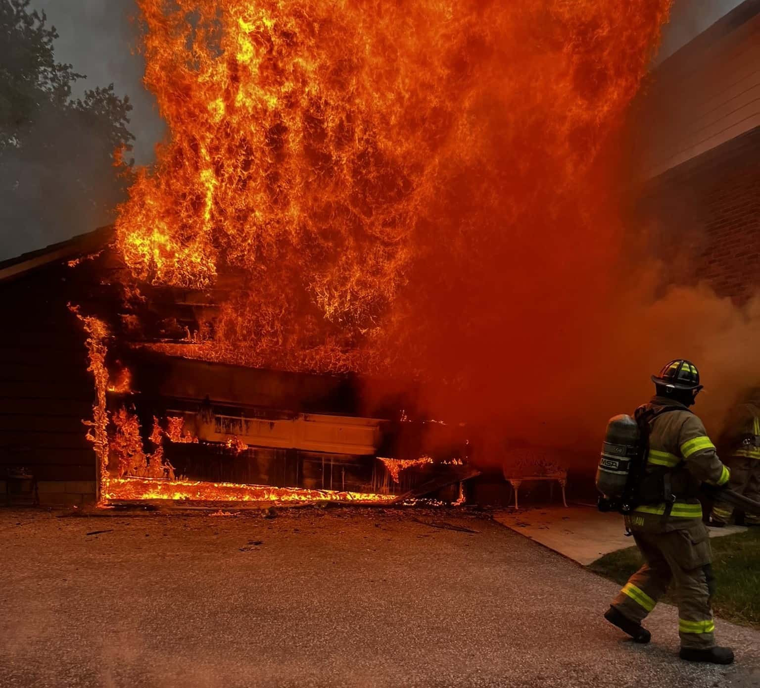 Garage fire causes $250K in damage