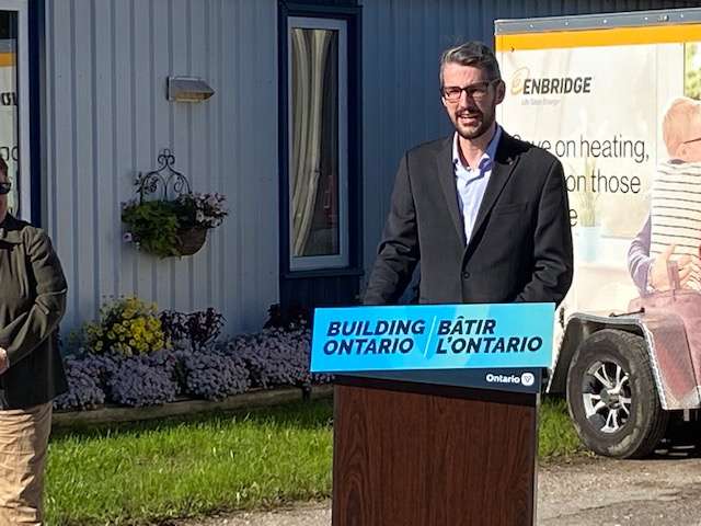 Natural gas expansion project celebrated in rural community in Perth East