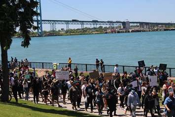 Protesters along Windsor's riverfront on May 31, 2020. (Photo by Adelle Loiselle)