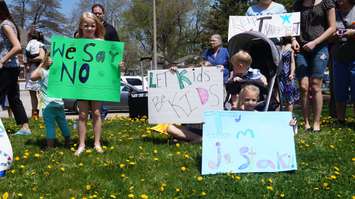 Sarnia-Lambton Sex-ed Protest May 8 2015 (Photo by Briana Carnegie)