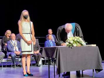 New members of council are sworn in for the 2022-2026 term at the Capitol Theatre in downtown Chatham, November  15, 2022. (Photo by Millar Hill)