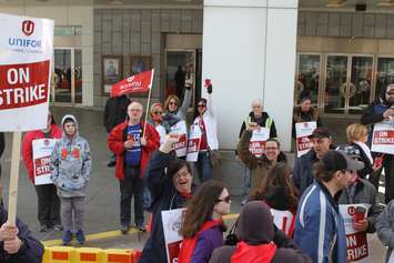 A crowd of people participates in a rally outside Caesars Windsor on April 22, 2018. Photo courtesy of Unifor Local 444/Facebook.