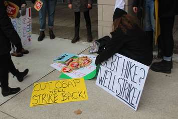 Students display signs at a rally at the University of Windsor, January 24, 2019. Photo by Mark Brown/Blackburn News.
