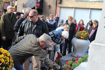 Remembrance Day ceremony at Chatham's Cenotaph, November 11, 2016 (Photo by Jake Kislinsky)