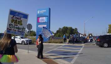 OPSEU members walking the picket line in front of Lambton College. September 11, 2025. (Photo by Natalia Vega)