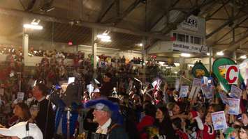 CK hockey fans wait to see the result of Kraft Hockeyville 2015 (Photo by Jake Kislinsky)