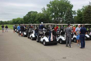 Golfers line up for the shotgun start of the first CanAm Golf Series at Roseland Golf and Curling Club, June 17, 2019. Photo by Mark Brown/Blackburn News.