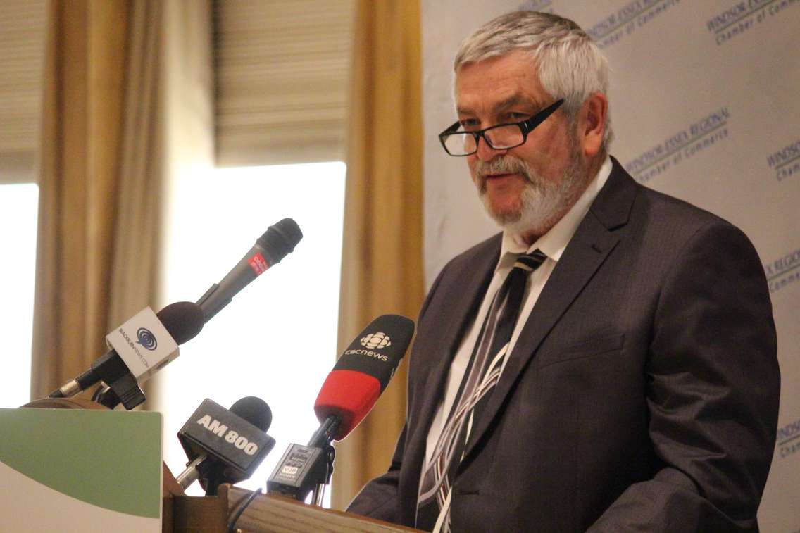 Essex County Warden Tom Bain delivers his 5th annual address at the Ciociaro Club in Windsor, March 13, 2015. (Photo by Mike Vlasveld)