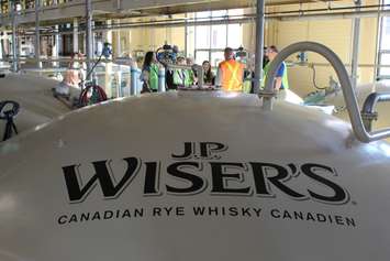 Hiram Walker & Sons Master Blender Don Livermore educating a group about the Canadian whiskey made at Windsor's distillery, March 22, 2017. (Photo by Mike Vlasveld)