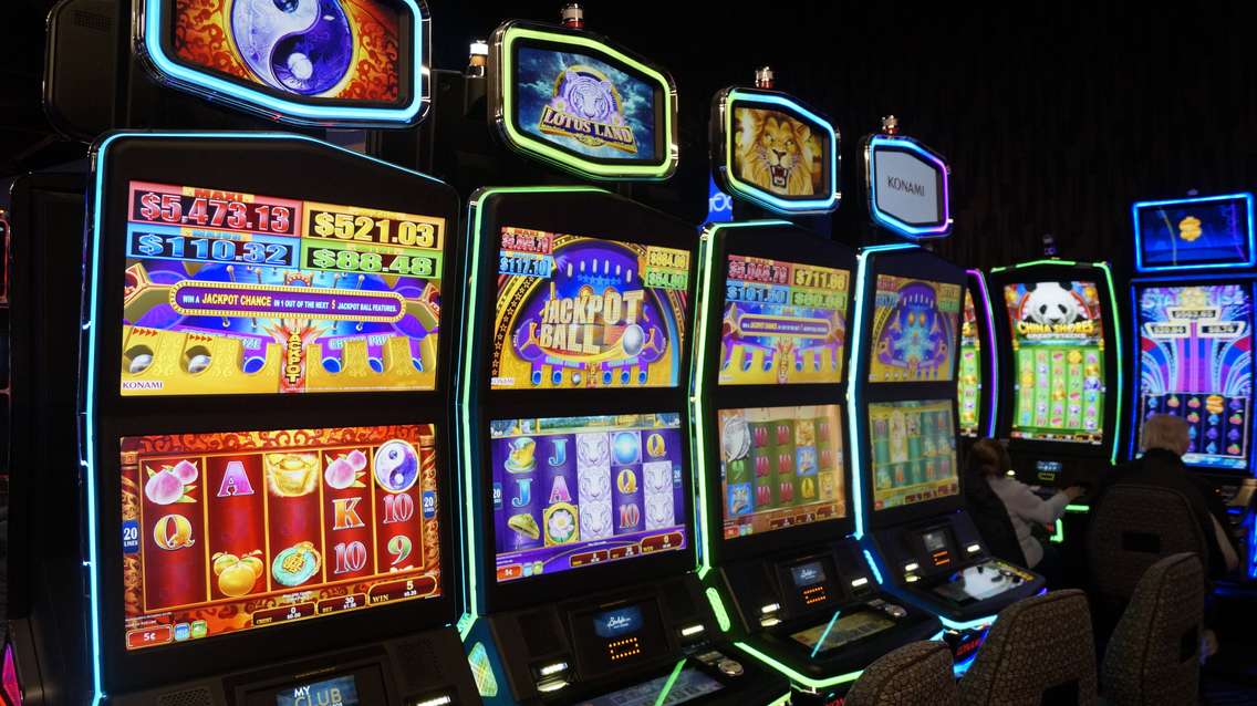 Slot machines at Point Edward's Starlight Casino. November 28, 2018. (Photo by Colin Gowdy, BlackburnNews)