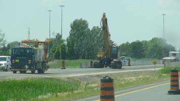 Construction on Highway 401 near Tilbury (Photo by Jake Kislinsky)