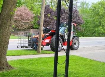 Suspected person and vehicle in Norwich theft (Image courtesy of Ontario Provincial Police)