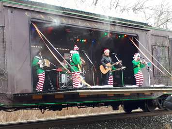 Alan Doyle and The Beautiful Beautiful Band. Nov. 30, 2019. (Photo by Natalia Vega)