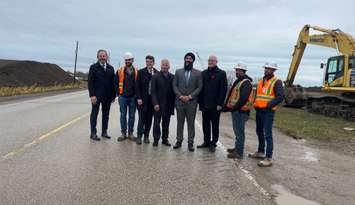 Minister of Transportation Parbmeet Sarkaria visits the construction site of the new E.C. Row overpass at Banwell Road, November 7, 2025. (photo by Maureen Revait) 