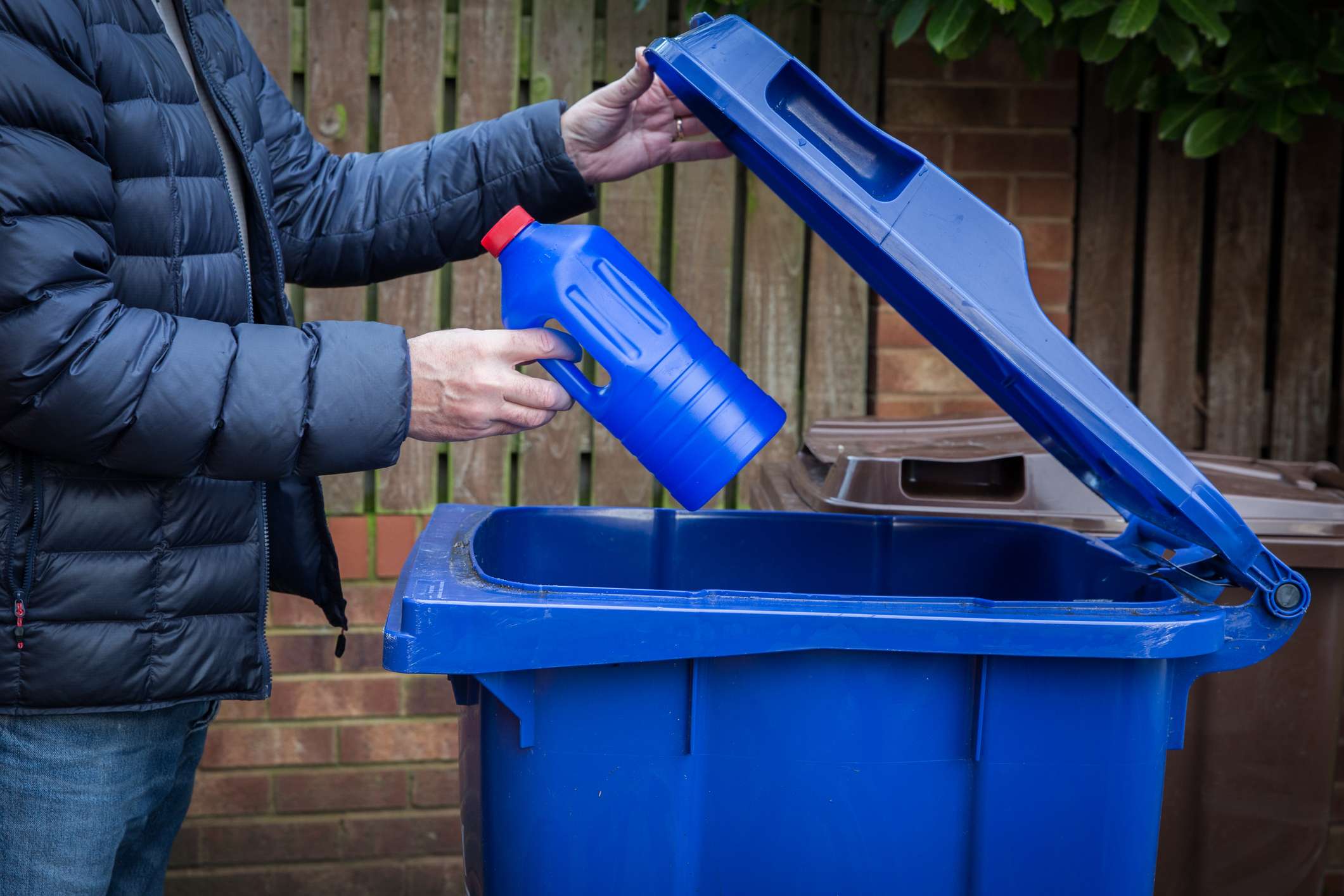 28 tonnes of old recycling boxes and carts diverted from landfill