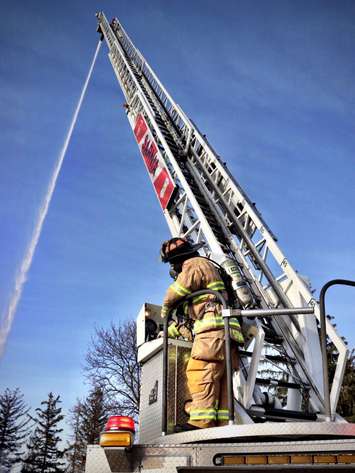 Fire at an abandoned home December 14, 2021. Photo courtesy of Sarnia Fire and Rescue via Twitter.
