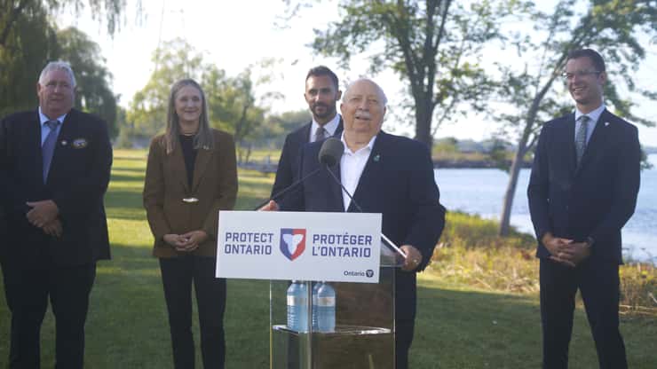 Sarnia-Lambton MPP Bob Bailey introducing Energy Minister Stephen Lecce and those in attendance at Tuesday's media conference. August 25, 2026. (Photo by Natalia Vega) 