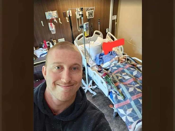 A selfie of Christopher "Bubba" Pollock taken in a patient's hospital room in Windsor. Photo courtesy DiversityEdCanada/Instagram.