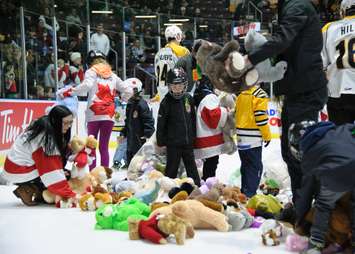 Sting Teddy Bear Toss game Dec. 8, 2018 (Photo courtesy of Metcalfe Photography)