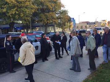 A Large Crowd At A Rally In Support Of Mayor Mike Bradley (Blackburnnews.com Photo By Melanie Irwin)