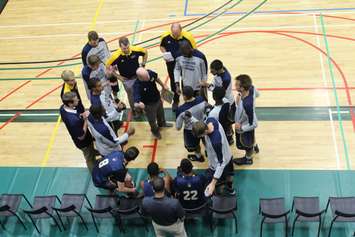 The Windsor Lancers huddle before the game. October 4, 2016. (Photo by Natalia Vega)