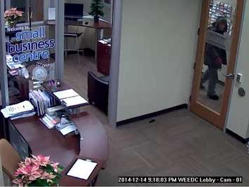 Photo of a suspect entering the Windsor Essex Economic Development Corporation. (Photo courtesy of Windsor Police Services.)