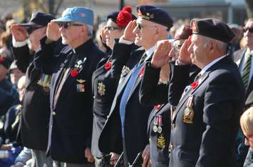 Veterans sing O Canada at Windsor's Remembrance Day ceremony, November 11, 2015. (Photo by Mike Vlasveld)