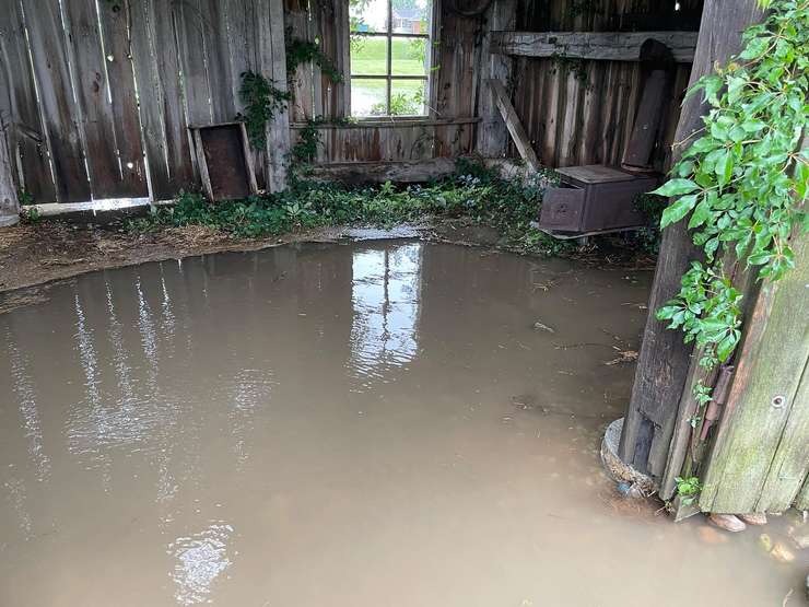 Storm damage at Zekveld's Garden Market. Photo courtesy of Zekveld's Garden Market Facebook page. 
