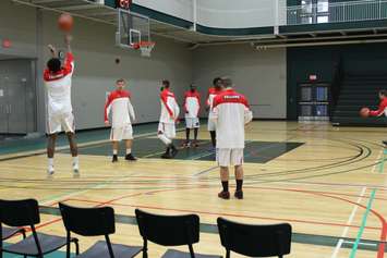 The Fanshawe Falcons practicing before the game. October 4, 2016. (Photo by Natalia Vega)