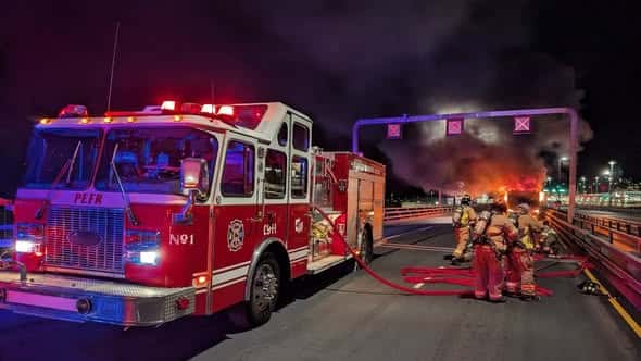 Truck fire causes delays on Blue Water Bridge