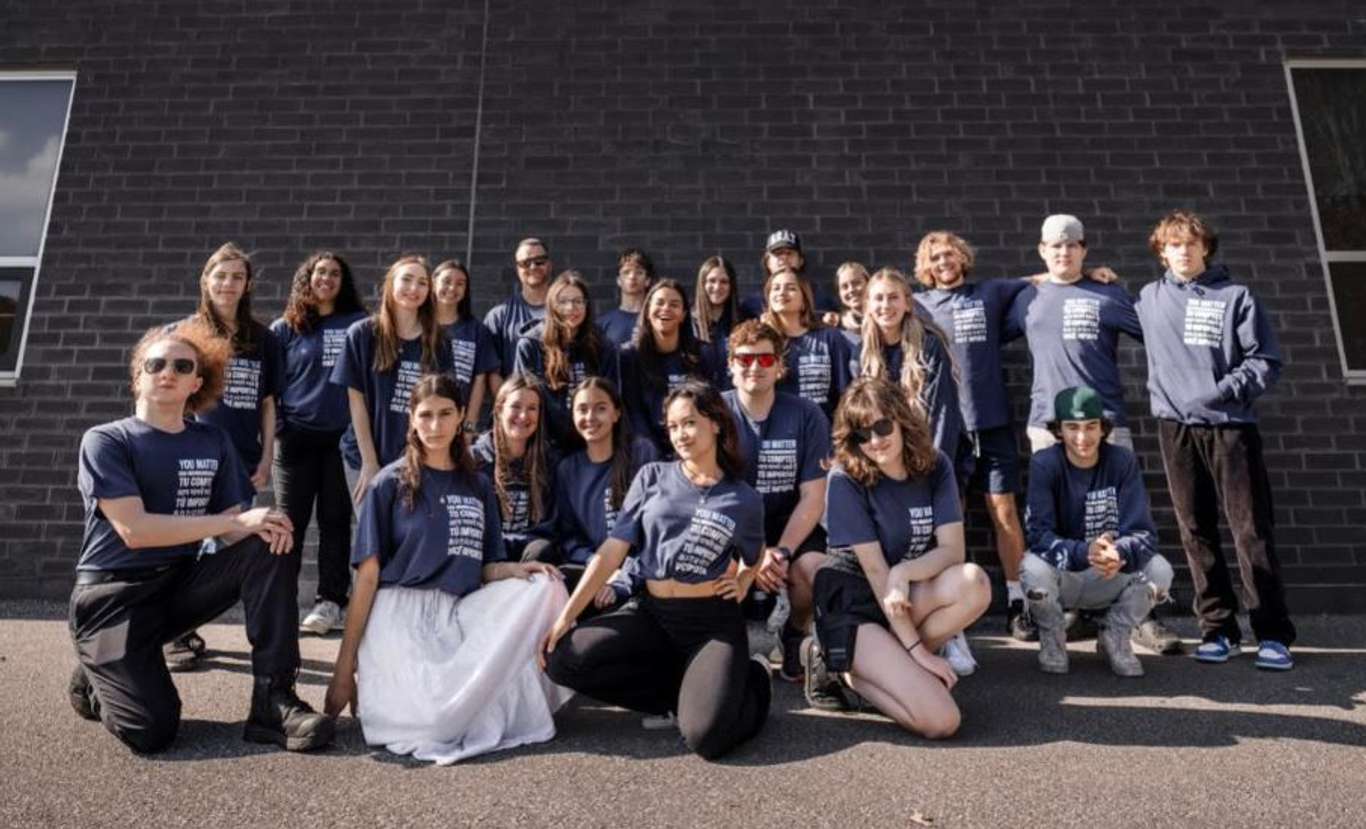 Local students spread mental health awareness through Acts of Kindness ...