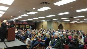 Sarnia-Lambton MP Marilyn Gladu speaks to the crowd at the Holiday Inn Point Edward ahead of Caroline Mulroney.