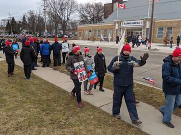 Teachers with ETFO and OSSTF on the picket lines - Feb 4/20 (Blackburnnews.com photo by Josh Boyce)
