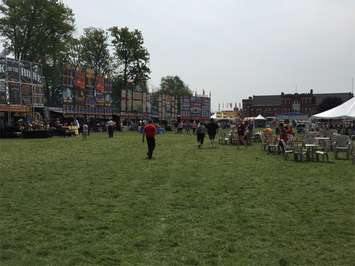 Rib lovers took to Tecumseh Park for Ribfest in Chatham, July 5, 2015. (Photo by the Blackburn Radio Summer Patrol)