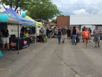 People and classic cars line the streets at the 27th annual Wallaceburg Antique Motor and Boat Outing, August 8, 2015. (Photo by the Blackburn Radio Summer Patrol)