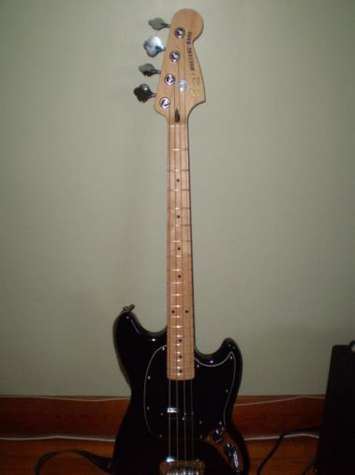 Chatham-Kent police say this guitar was stolen during a break-in on January 3, 2018. (Photo courtesy of CK Crime Stoppers)