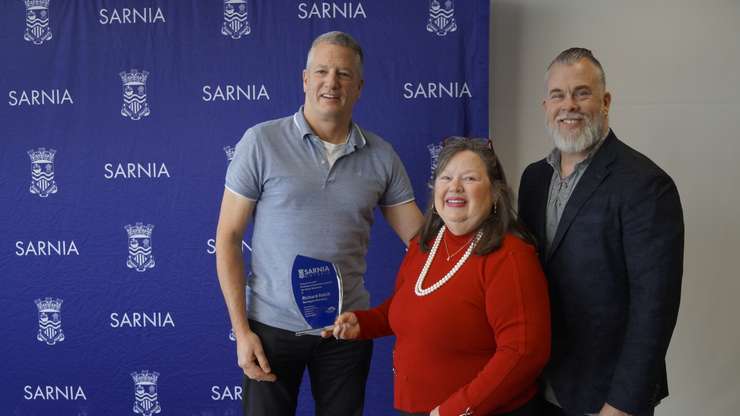 Winner of the Prelude to Excellence for Small Business Award Richard Kelch from North gate Pharmacy at the 2023 Accessibility Awards (Lindsay Newman)