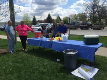 Students at Sarnia's Hanna Memorial Public School raising funds for Fort McMurray through a lemonade stand. May 13, 2016 (BlackburnNews.com Photo by Briana Carnegie)