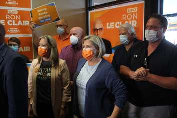 From left, NDP candidates Lisa Gretzky of Windsor West, Chatham-Kent Leamington candidate Brock McGregor, Ontario NDP Leader Andrea Horwath, outgoing Windsor-Tecumseh MPP Percy Hatfield, and outgoing Essex MPP Taras Natyshak in Essex, May 12, 2022. Photo by Mark Brown/WindsorNewsToday.ca.