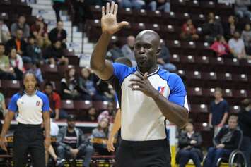 Windsor Express vs Raptors 905 exhibition game at the WFCU Centre on November 5, 2015. (Photo by Ricardo Veneza)