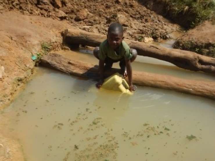 Dirty well water in Uganda. (Photo courtesy of Myles Vanni)